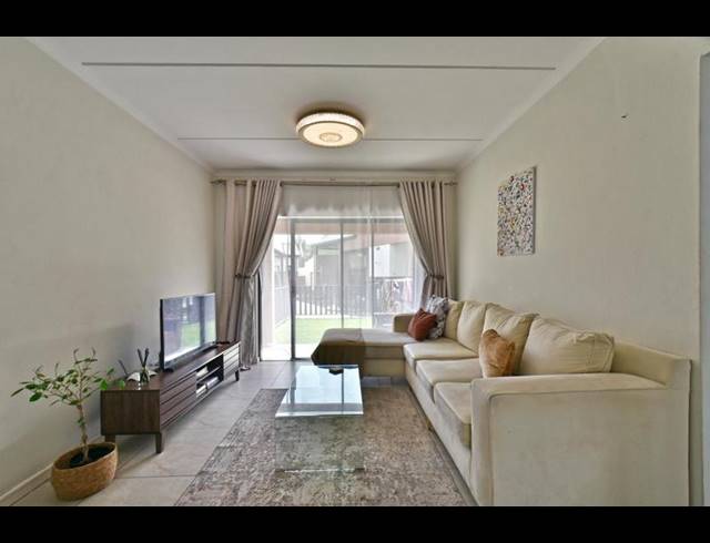 2 BEDROOM APARTMENT FOR SALE IN RANDPARK RIDGE
